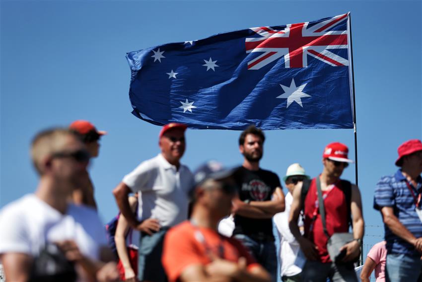 Aussie fans in grandstand