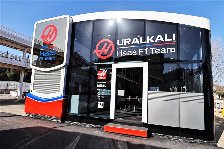 Haas F1  team Motorhome