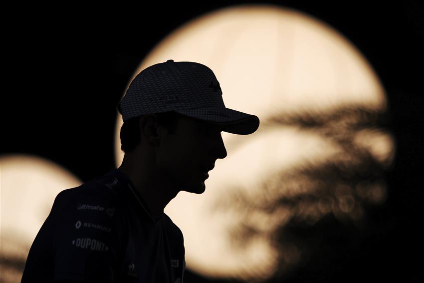 Lewis Hamilton silhouette