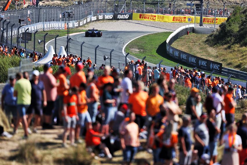 Fans in the dunes