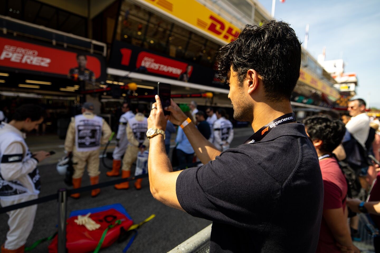 F1 fans in paddock club