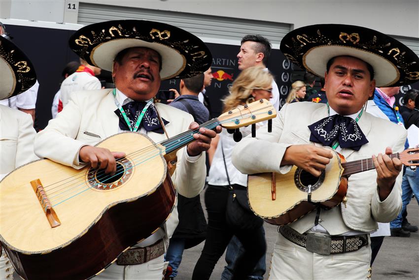 mariachi group