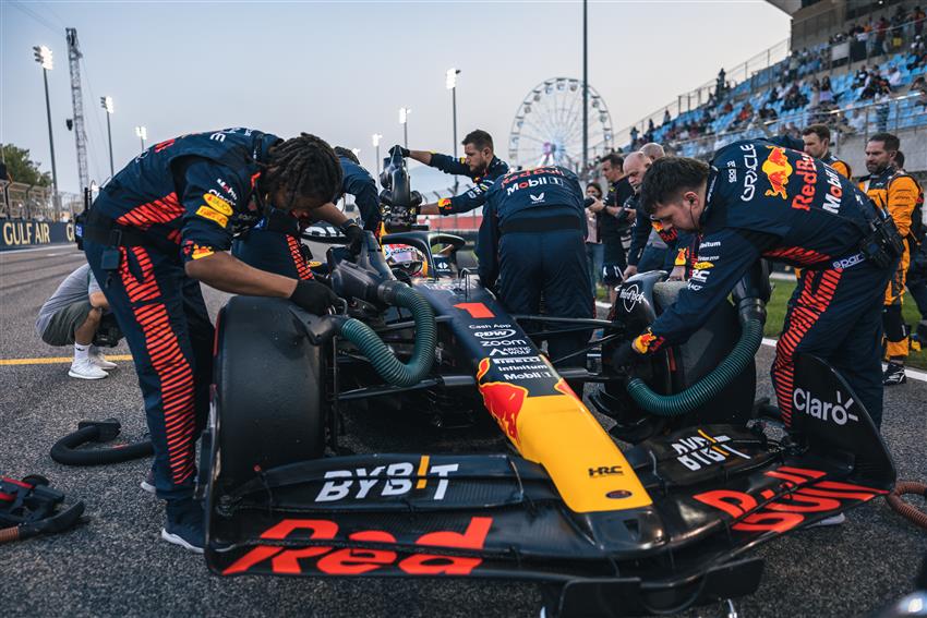 ARAMCO F1® Pit Lane Walk